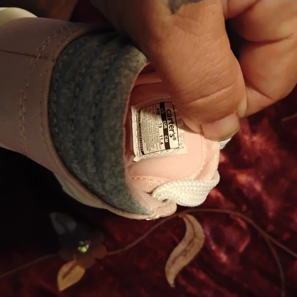 Simple Joys by Carter’s Baby Girl Pink Shimmer High-Top Sneakers - Size 4M